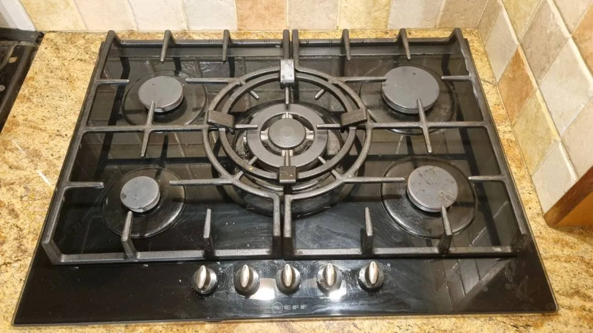 Neff gas hob - Image 2
