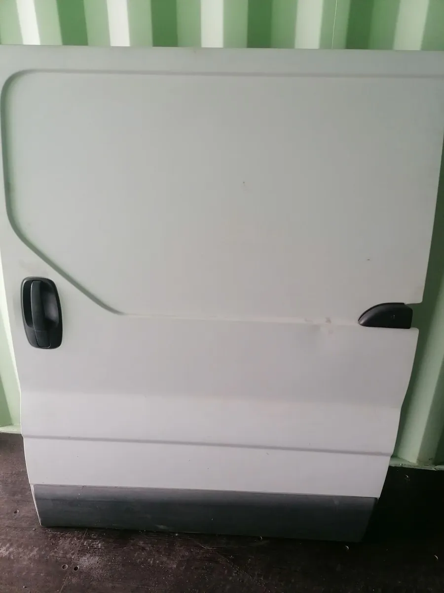 Vauxhall Vivaro  2009 - Image 1