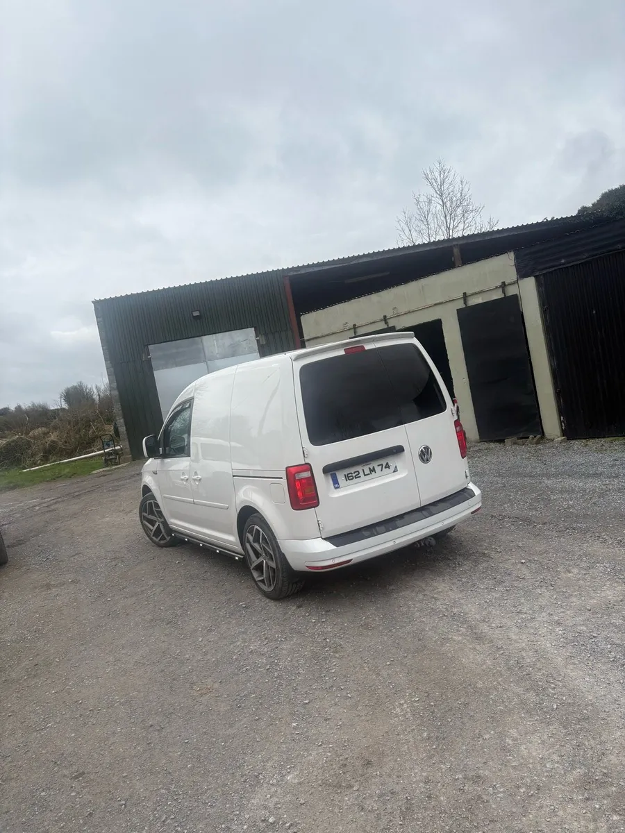 2016 caddy - Image 3