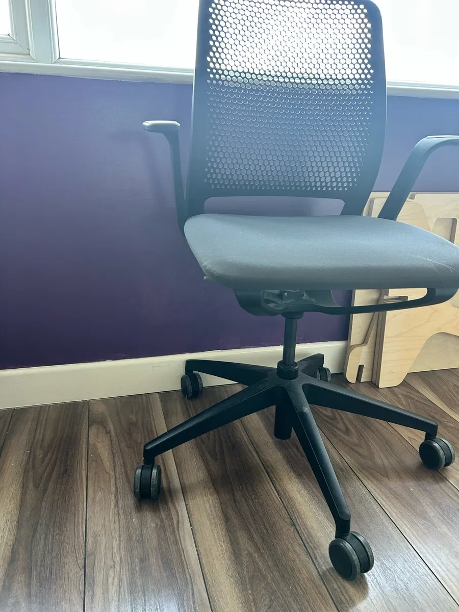Office Chair - Image 2