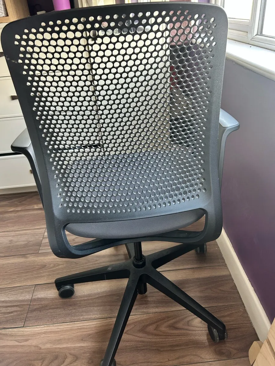 Office Chair - Image 3