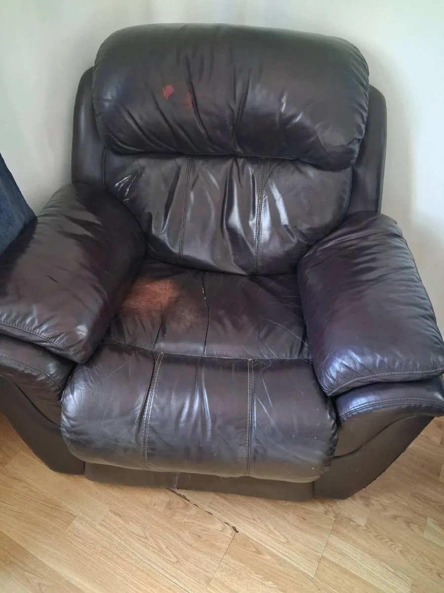 Leather suite - Image 2