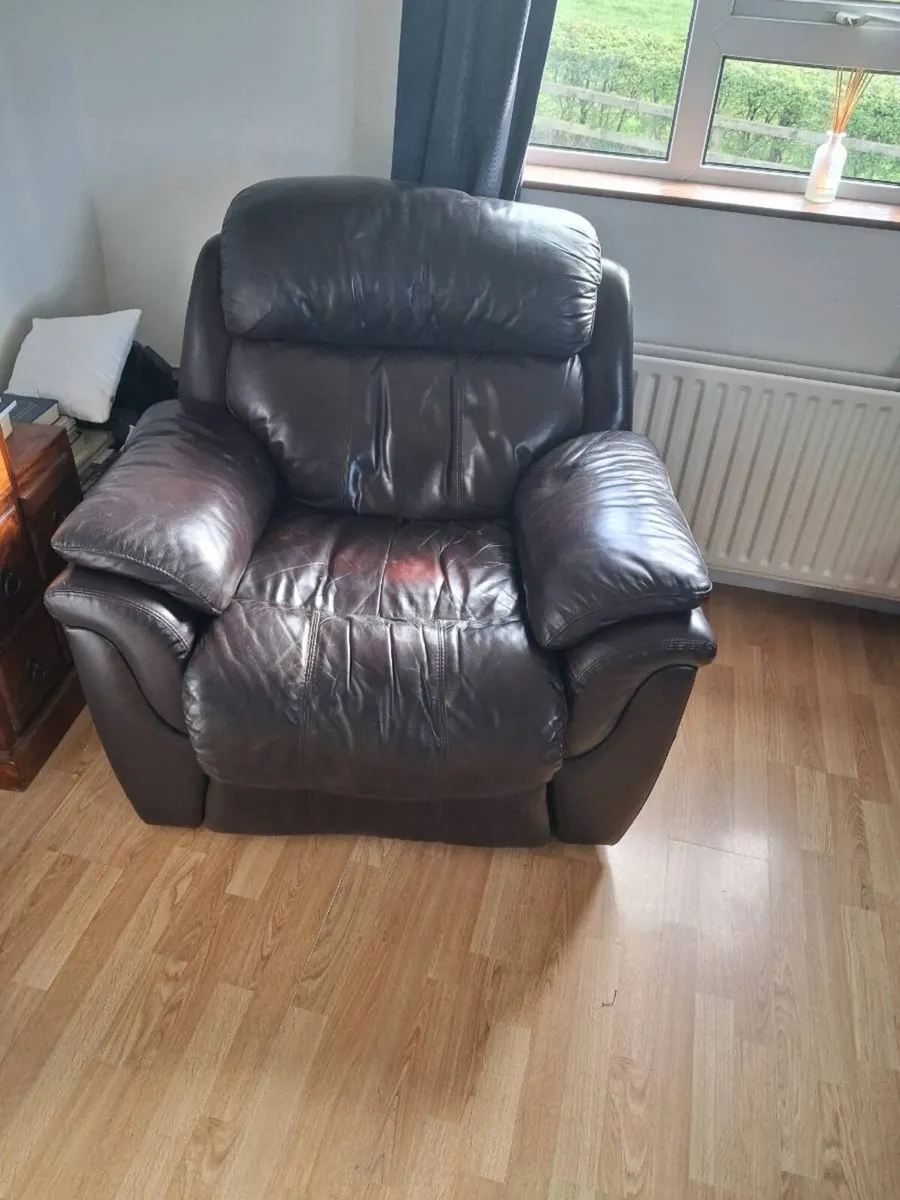 Leather suite - Image 3