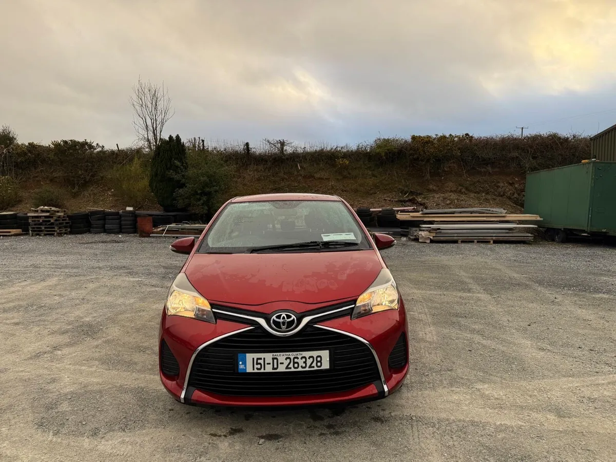 2015 Toyota Yaris 1.0 petrol - Image 3