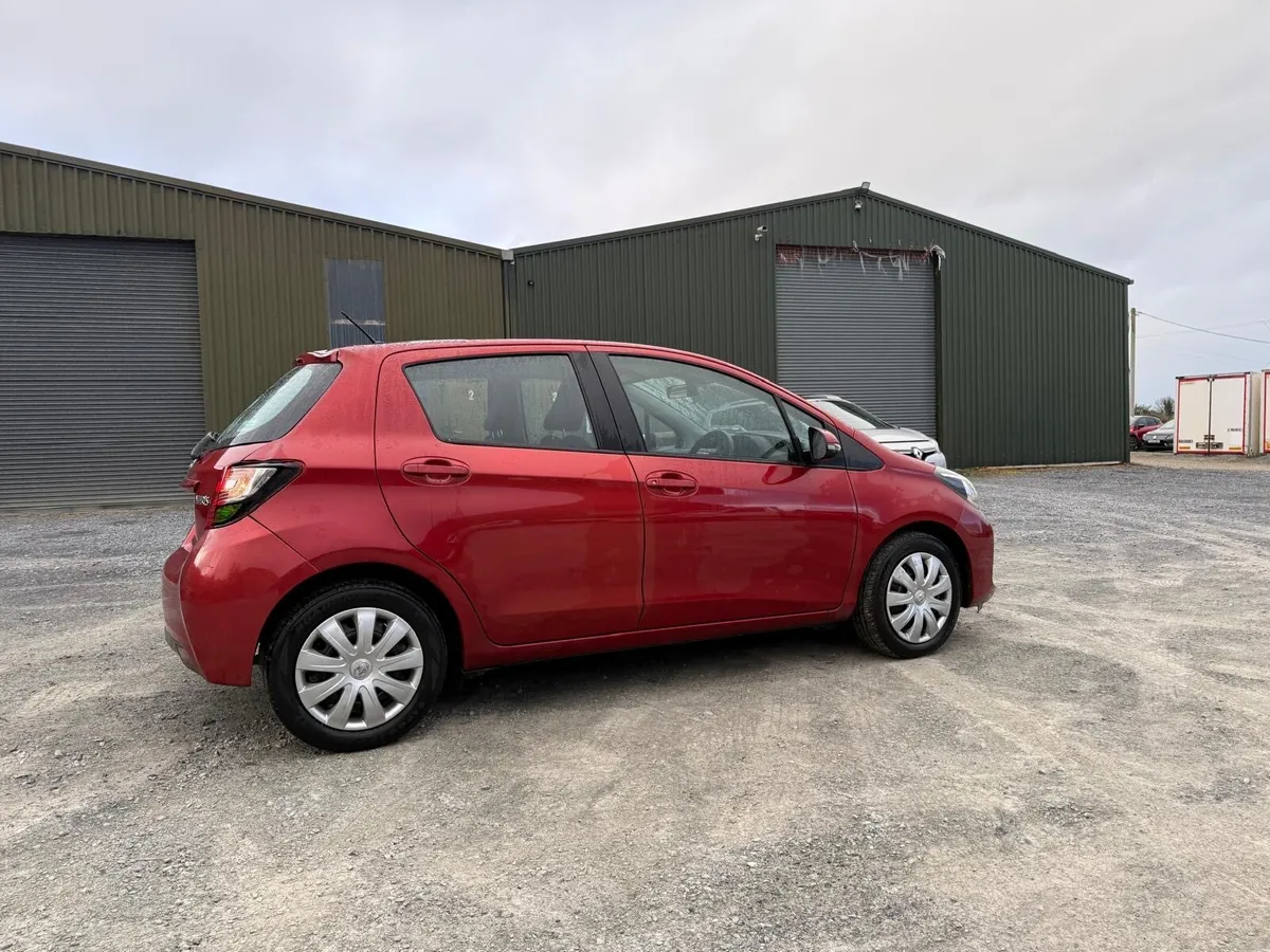 2015 Toyota Yaris 1.0 petrol - Image 1