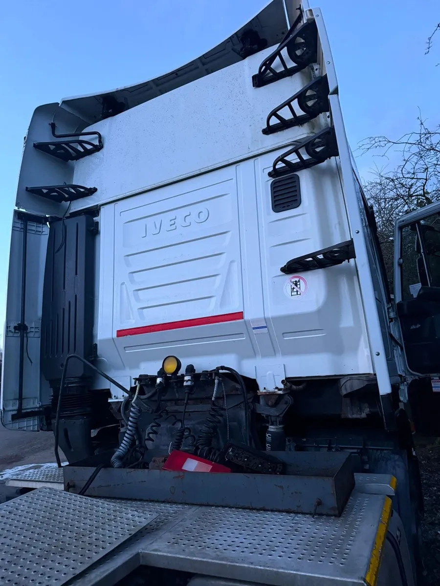 2011 Iveco stralis 450 (6x2 - Image 3