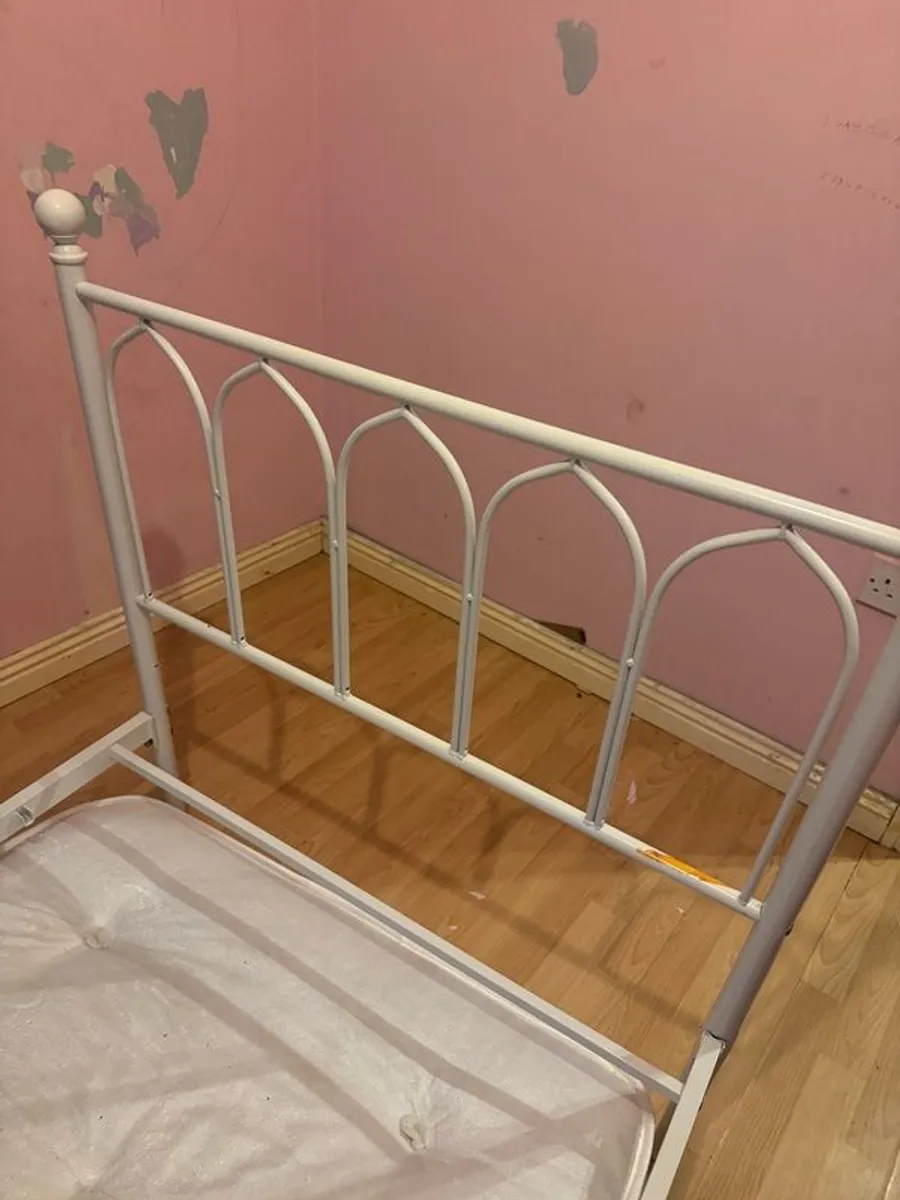 white Metal Single Bedframe - Image 2