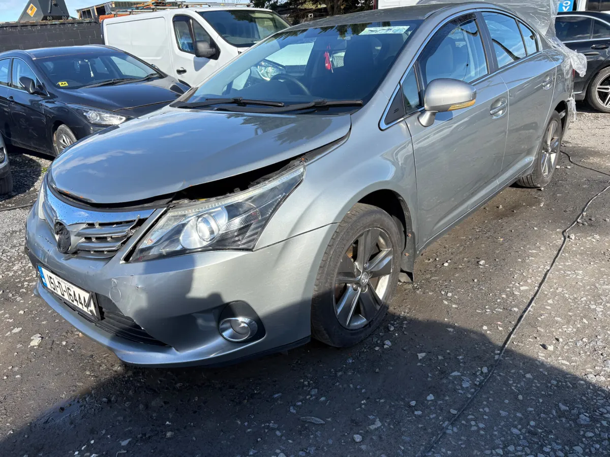 2015 Toyota Avensis 2.0 D4D - Image 3
