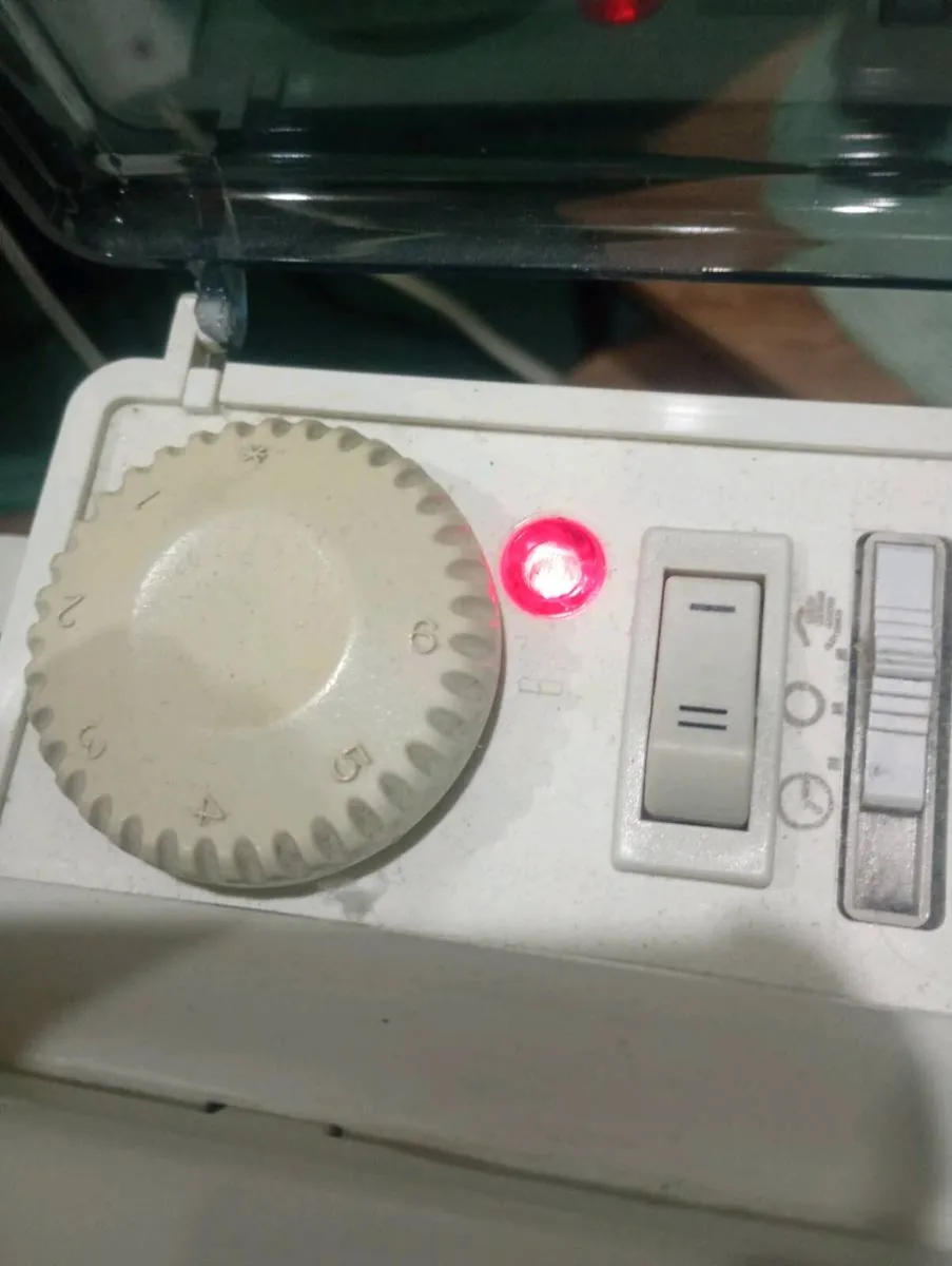 3x dimplex wall panel heaters - Image 2