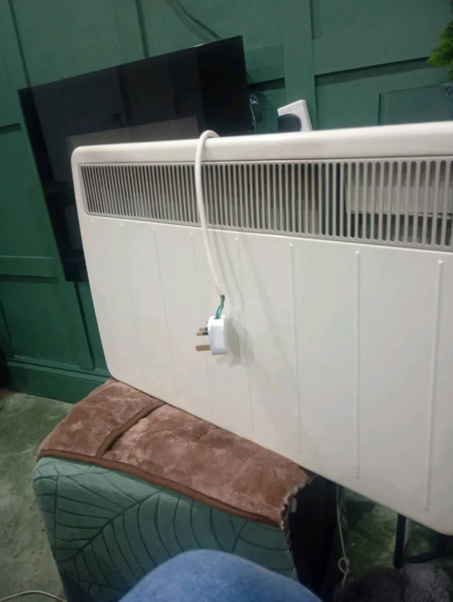 3x dimplex wall panel heaters - Image 3