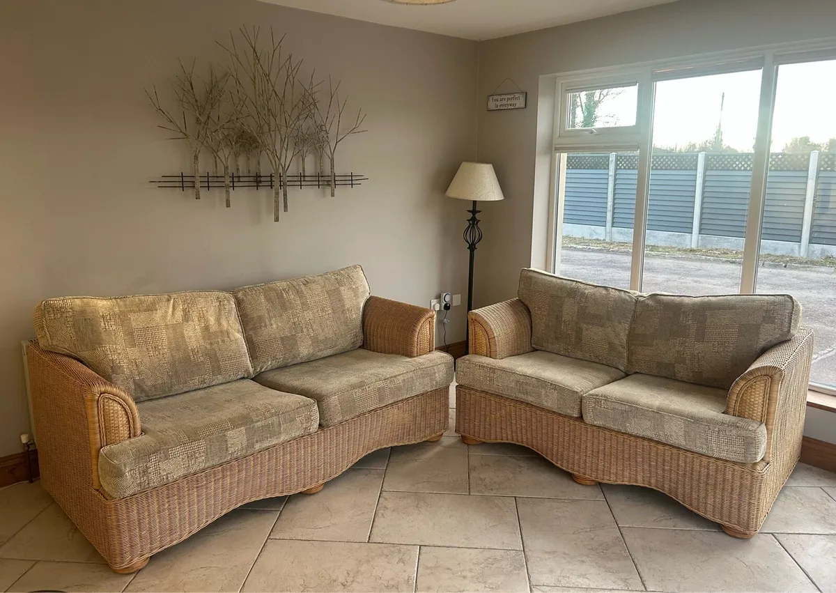 Rattan conservatory furniture - Image 1