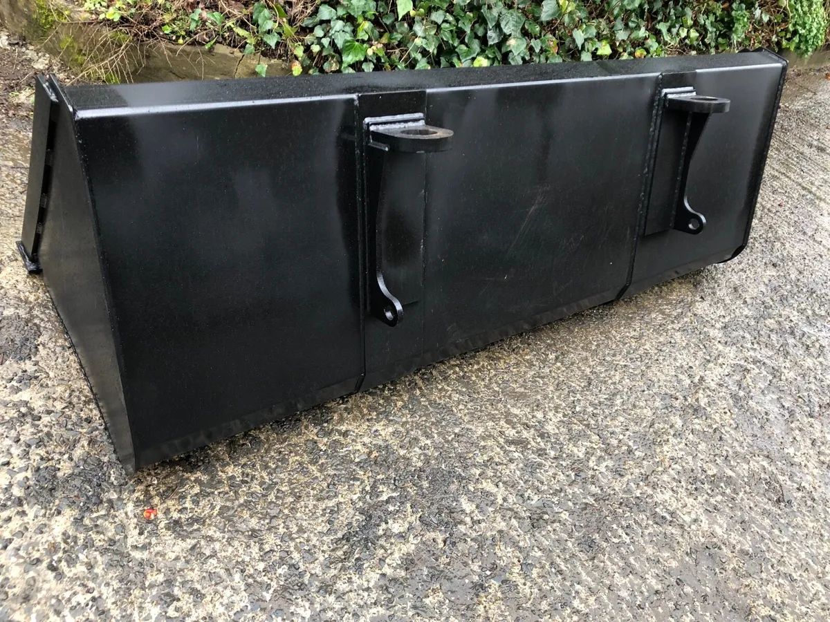 2.4m handler bucket Q fit / pin and cone - Image 3