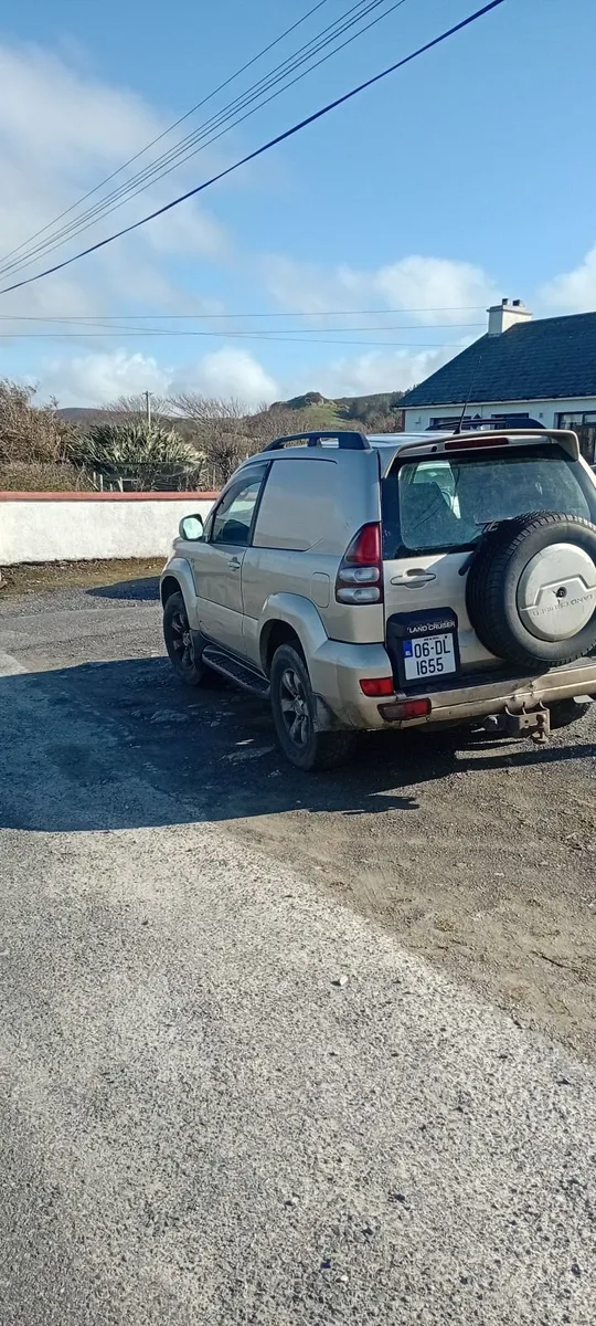 Toyota Land Cruiser 2006 - Image 4