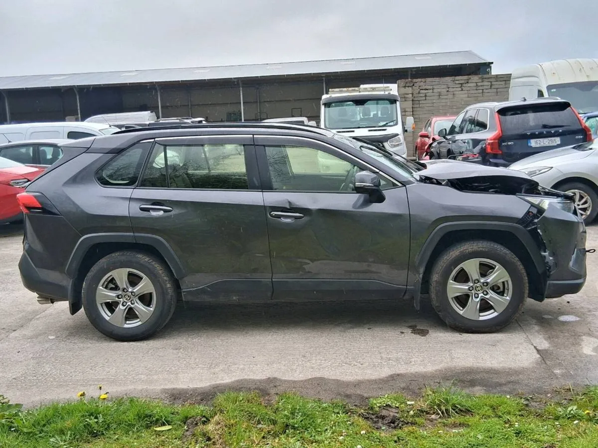 2025 TOYOTA RAV4 HYBRID - Image 4