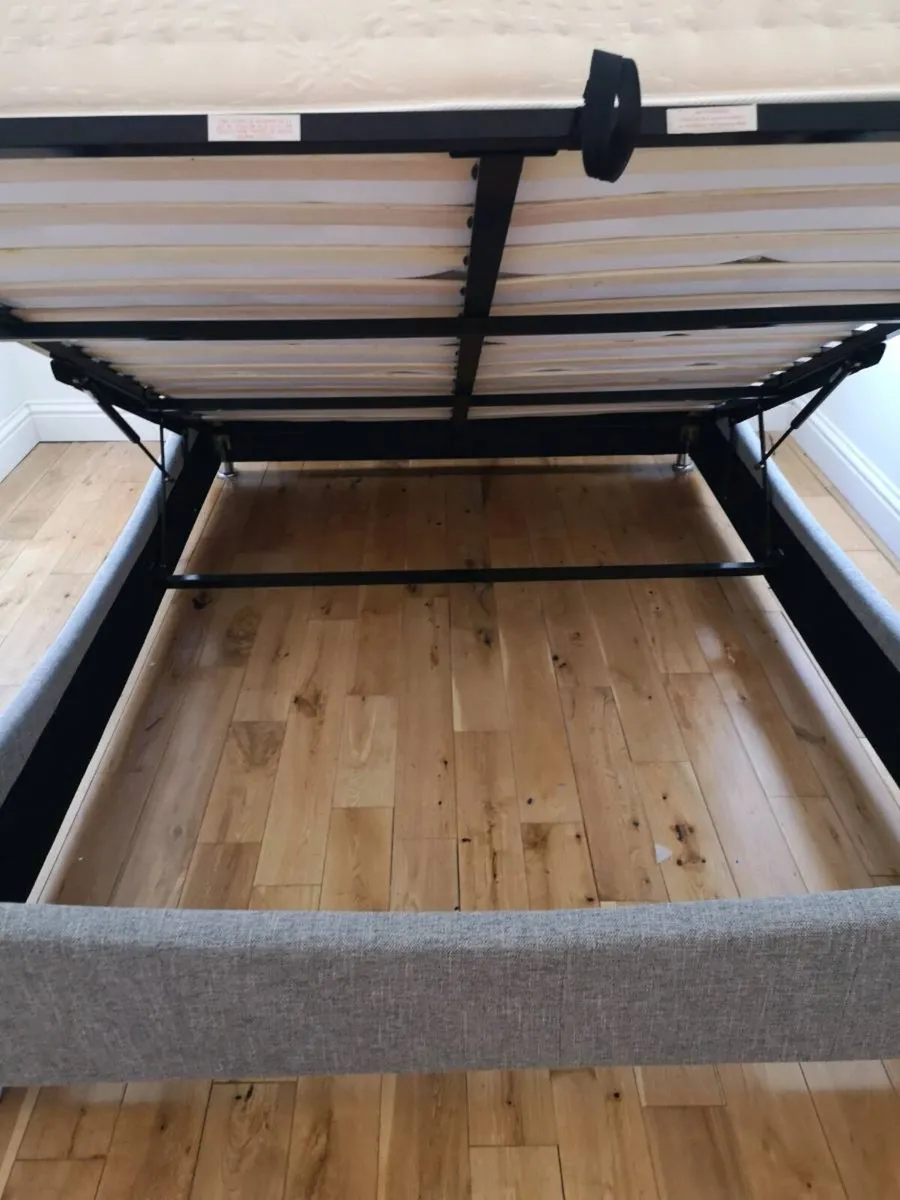 King size Ottoman - Image 3