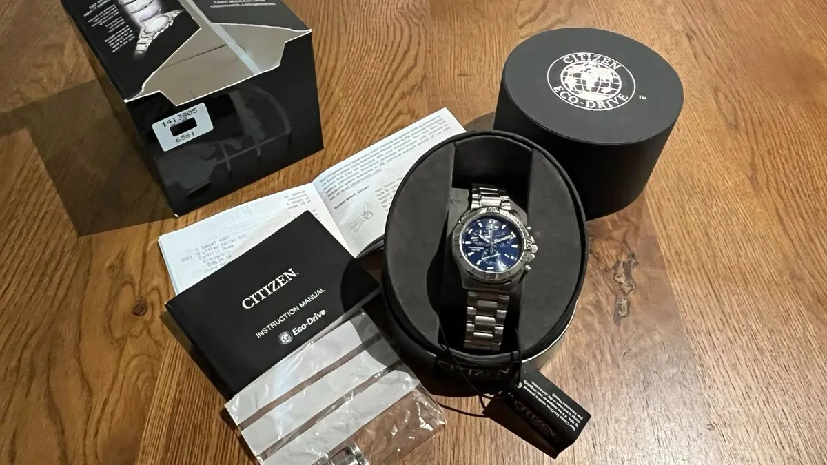 Citizen H500 Eco-Drive Chrono Watch (Full Set) - Image 4