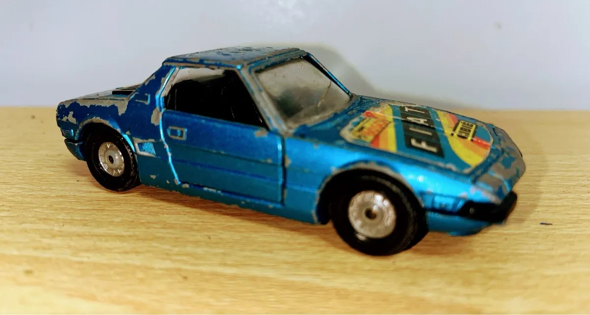 Two model cars Corgi and Matchbox - Image 4