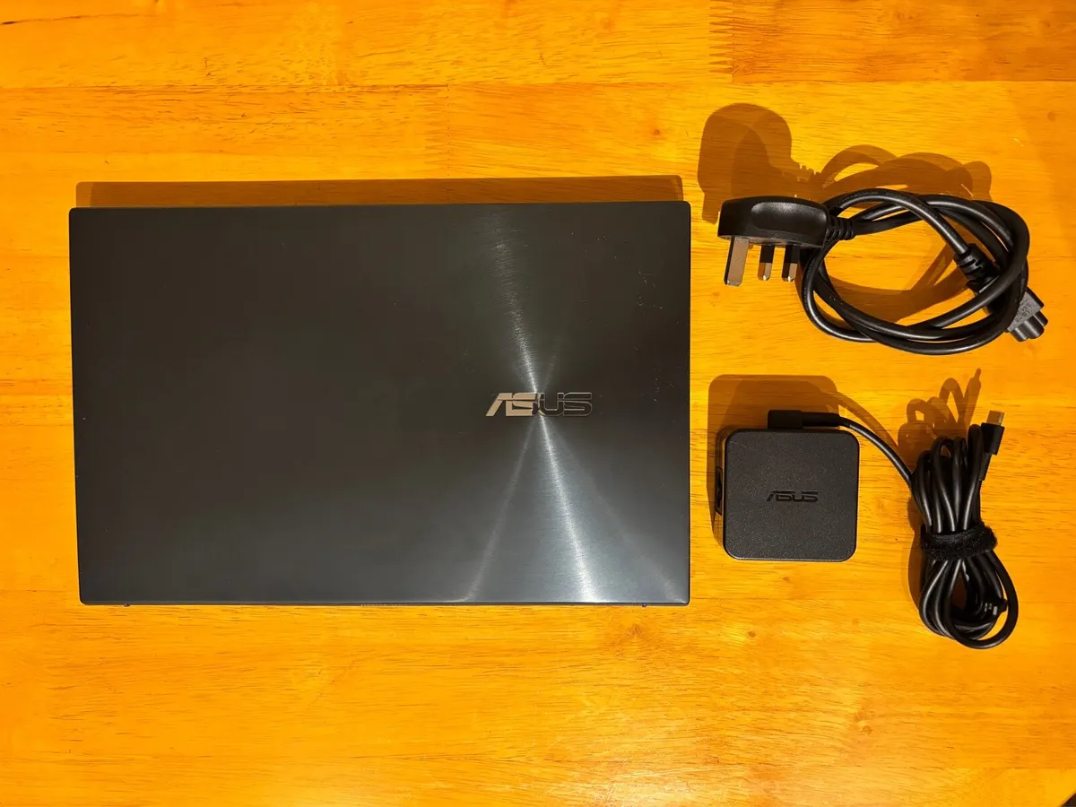 Asus Zenbook 14 UX425JA Intel i5 10th 8gb 512gb - Image 4