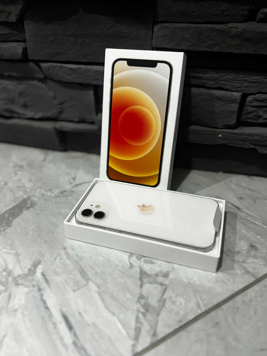 iPhone 12 - Image 1