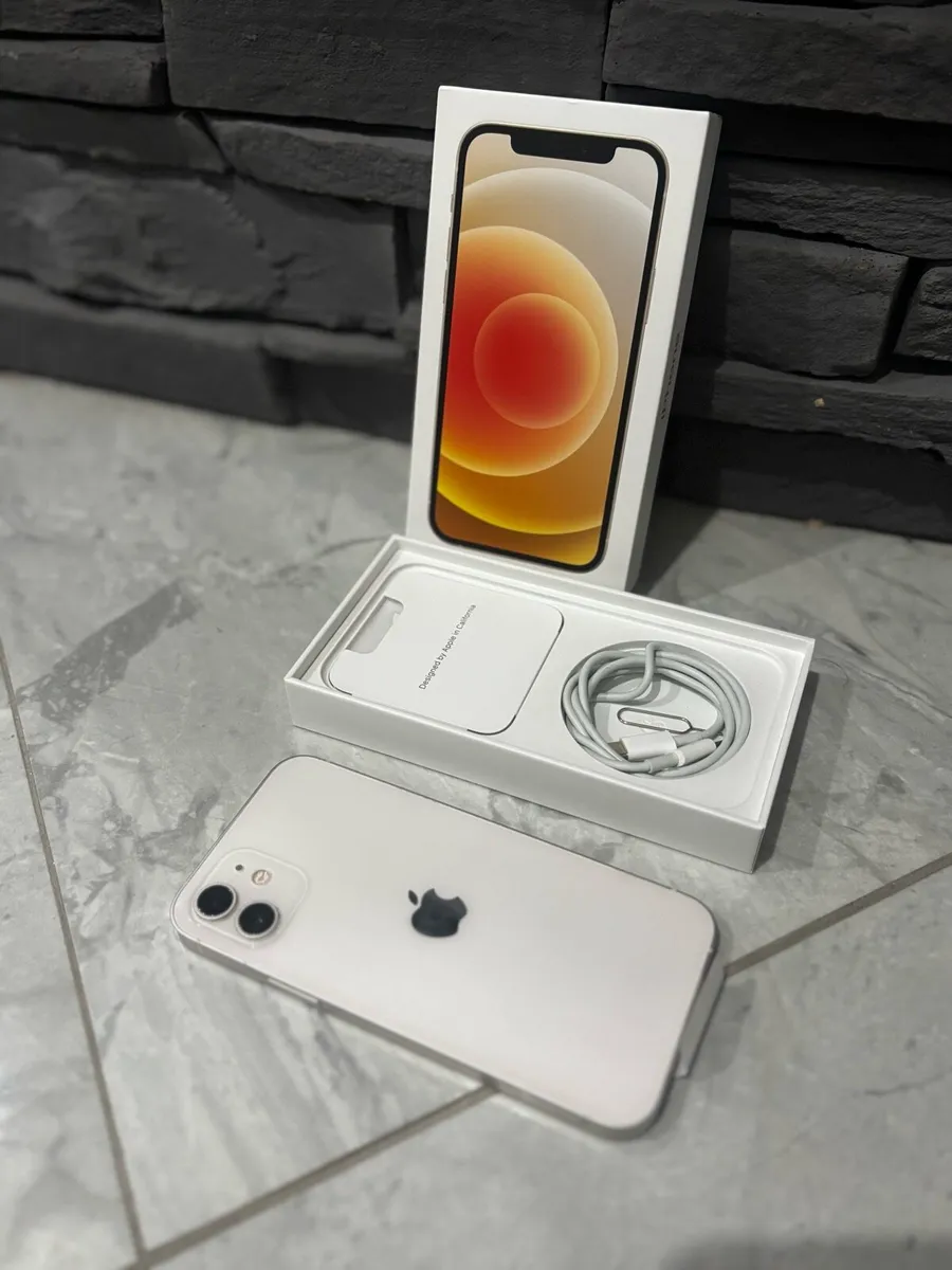 iPhone 12 - Image 2