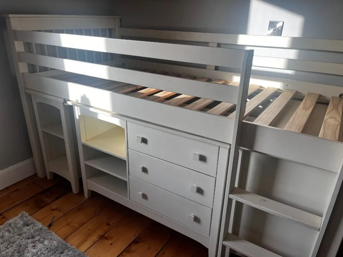 Cabin Bed - Image 1