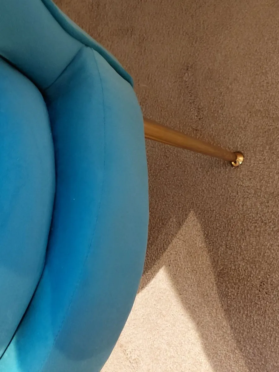 Beautiful duck egg velvet accent chair - Image 4