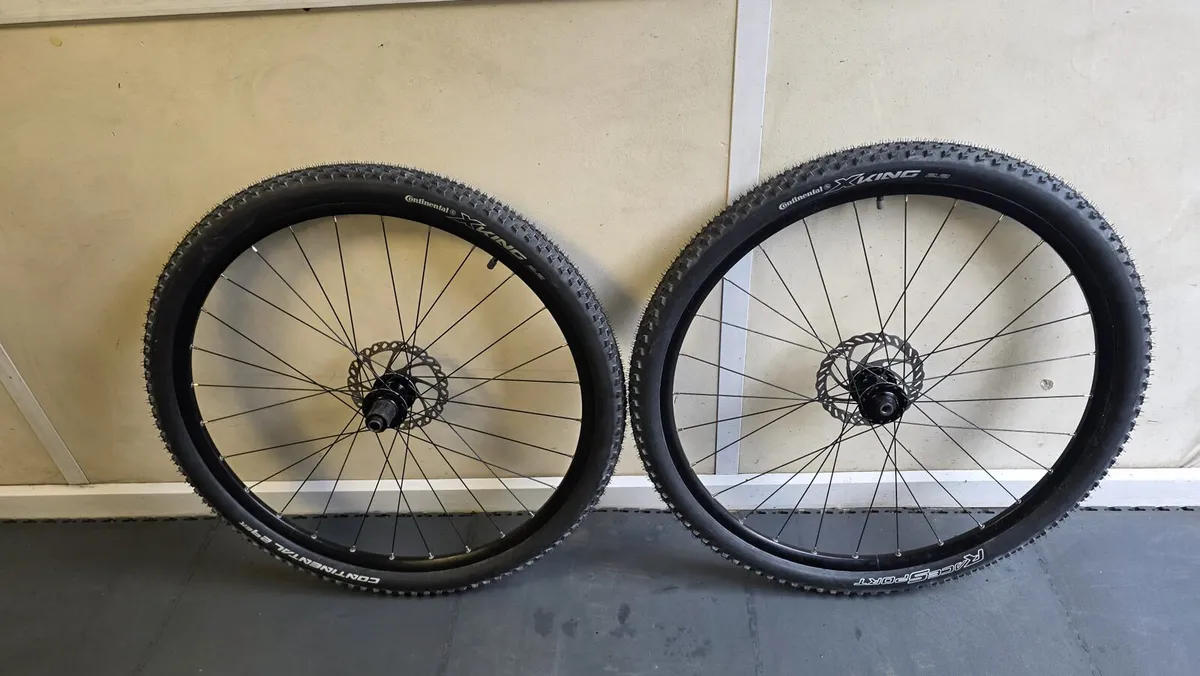 29” MTB Wheels Thru Axle Continental Tyres - Image 1