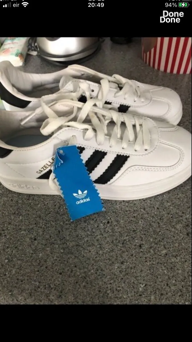 Boys new adidas trainers size 3 €25 - Image 2