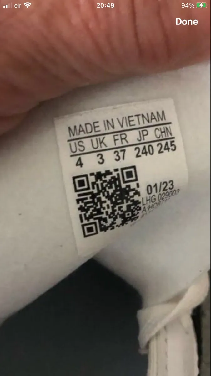 Boys new adidas trainers size 3 €25 - Image 4