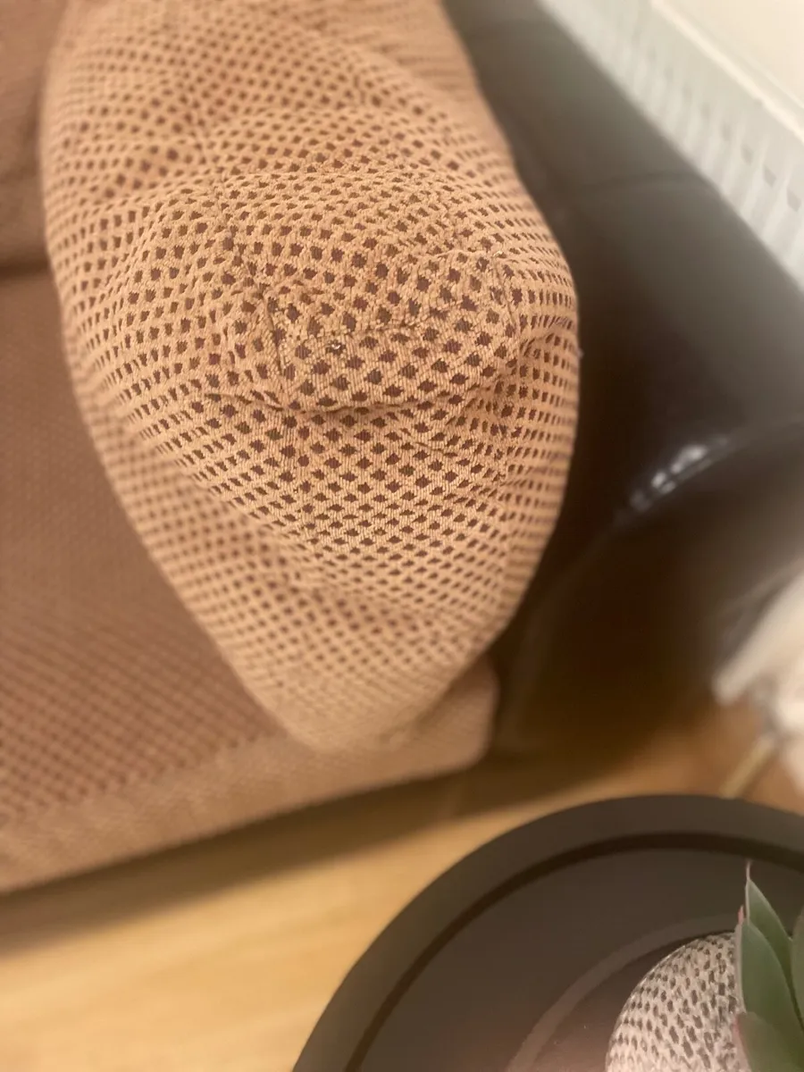 2 seater leather sofa - Image 2