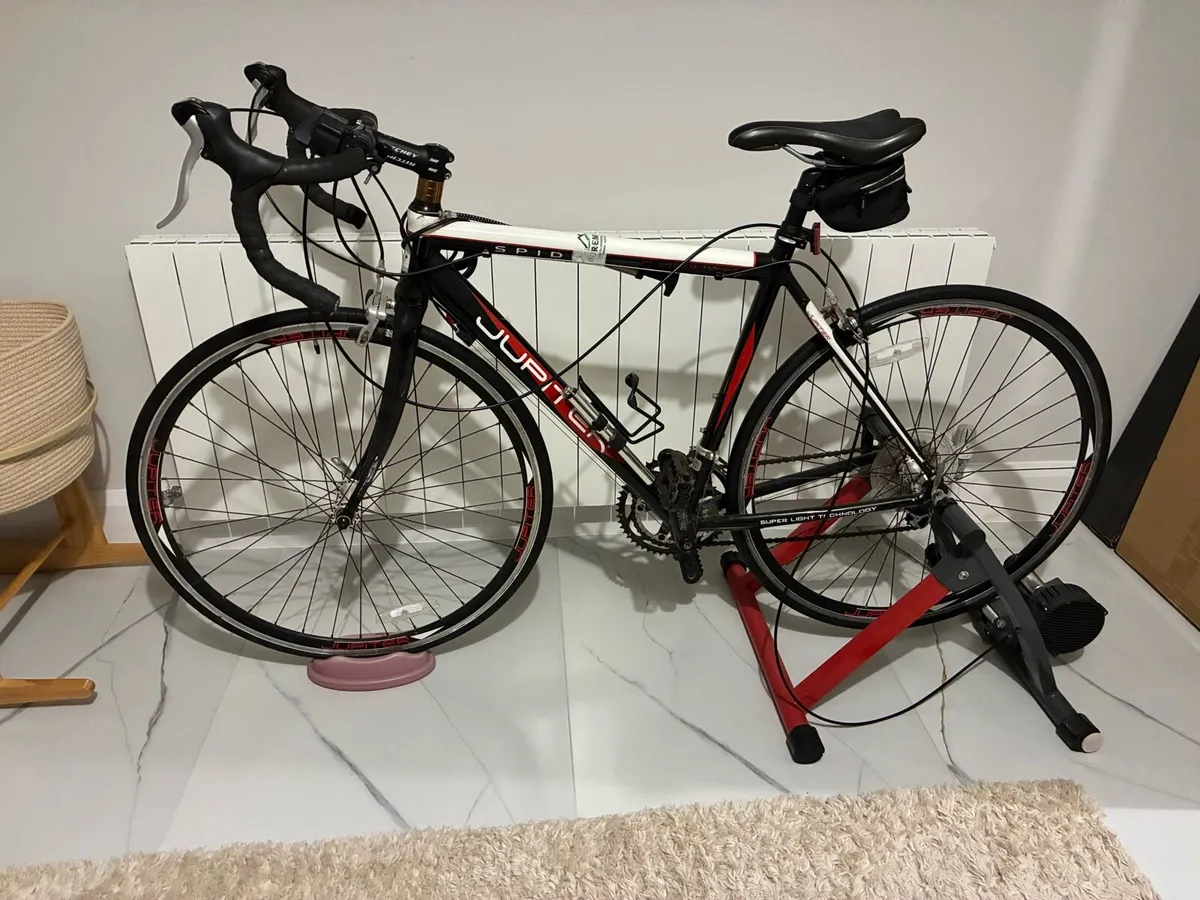 Gent Race Road Bike - Image 1