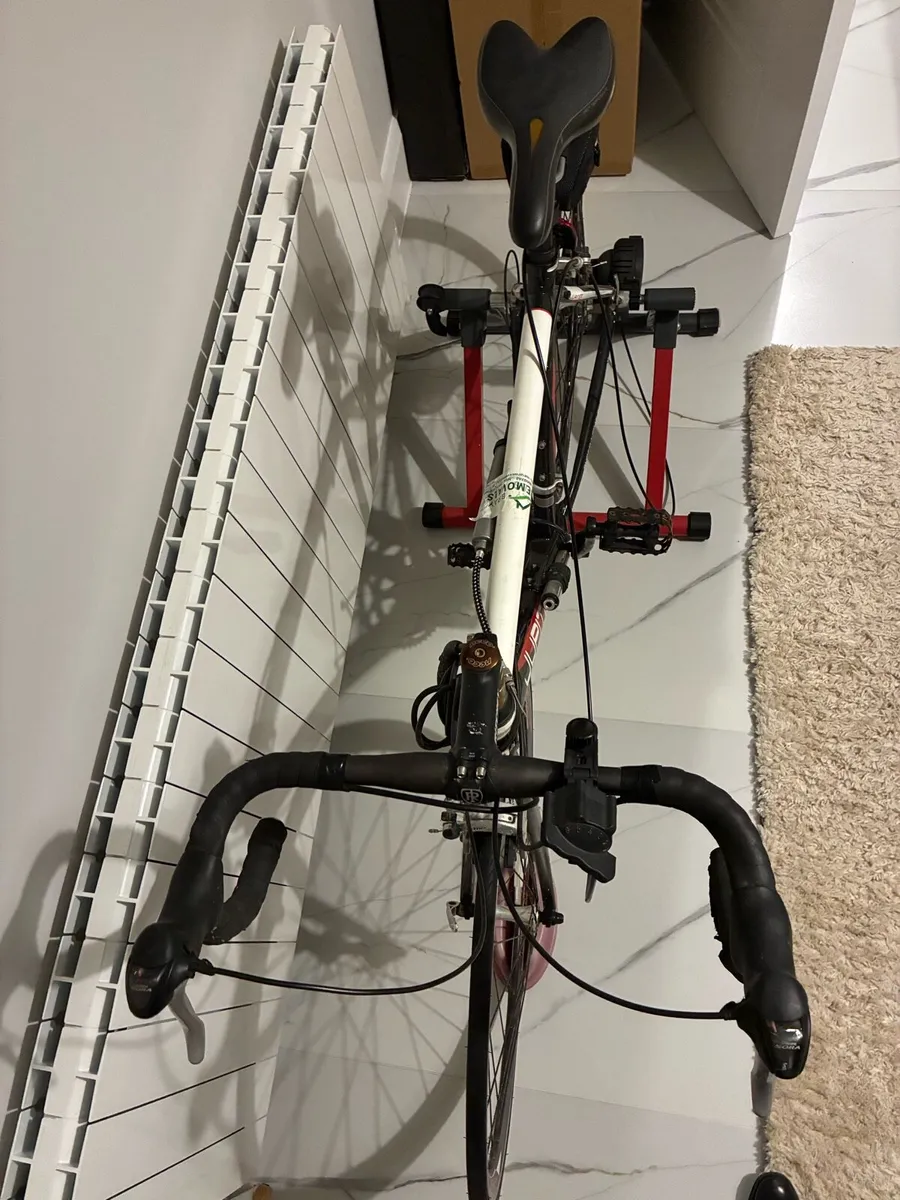 Gent Race Road Bike - Image 3