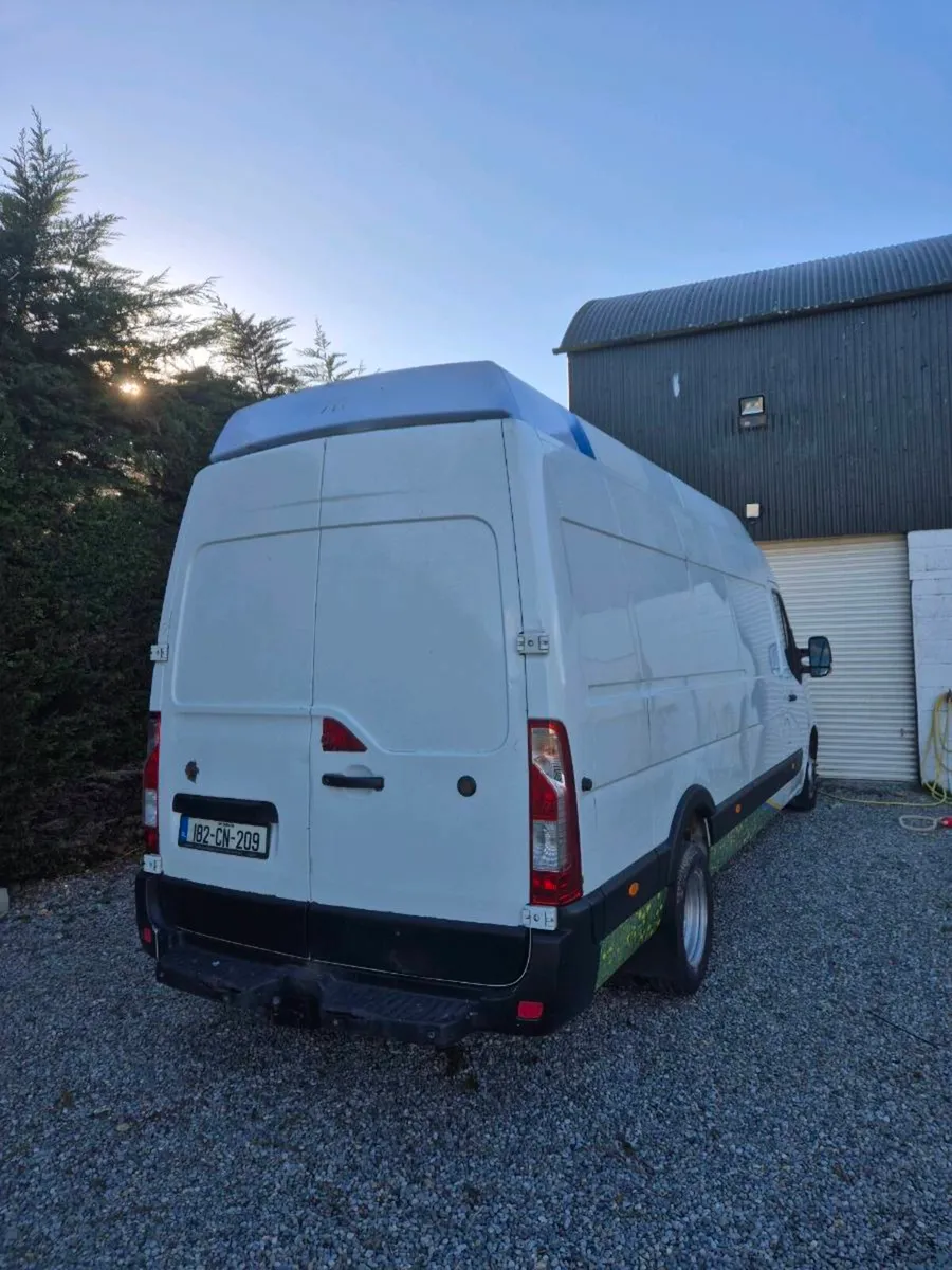 Nissan nv400 Twin wheel - Image 3