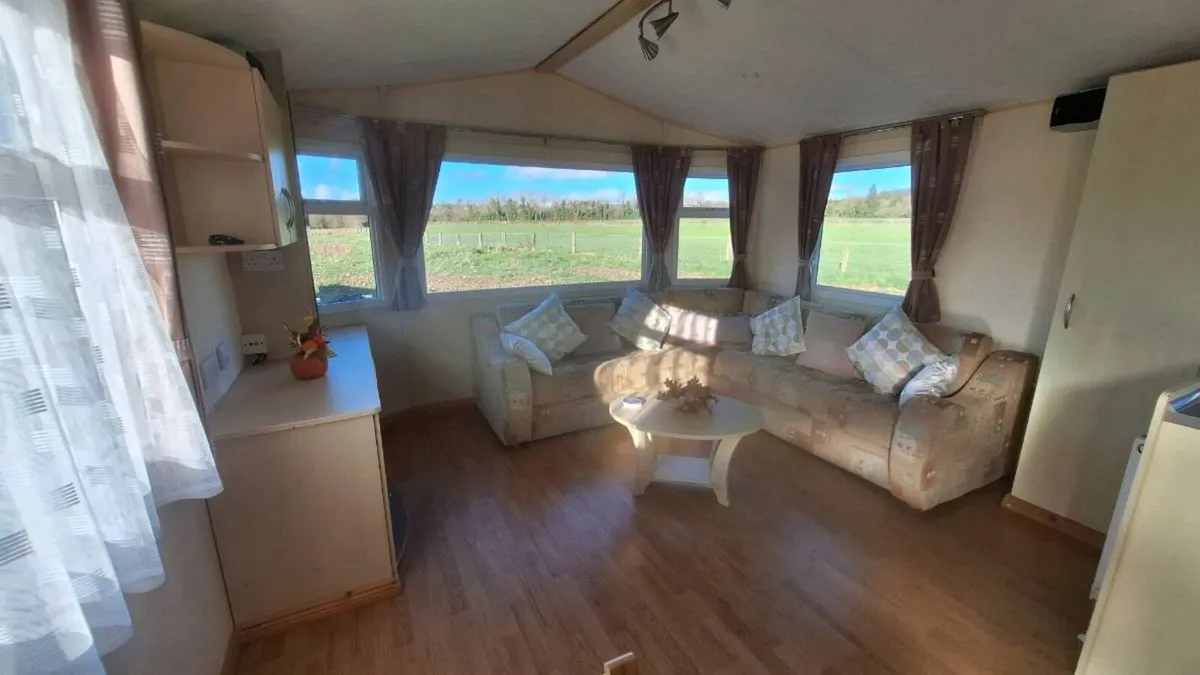 Immaculate 3 Bed Mobile Home - Image 4