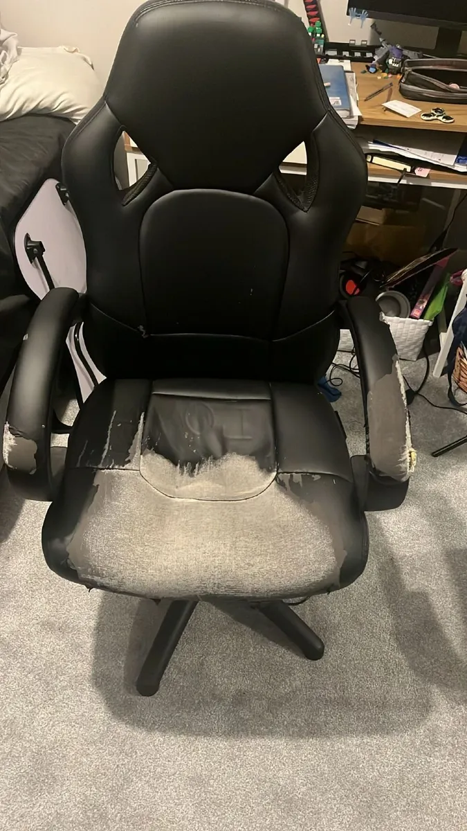 Office chair - Image 1