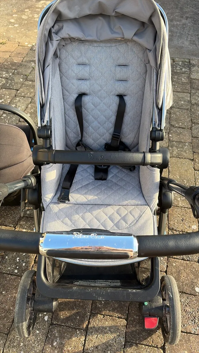 Silver cross pram like new - Image 4