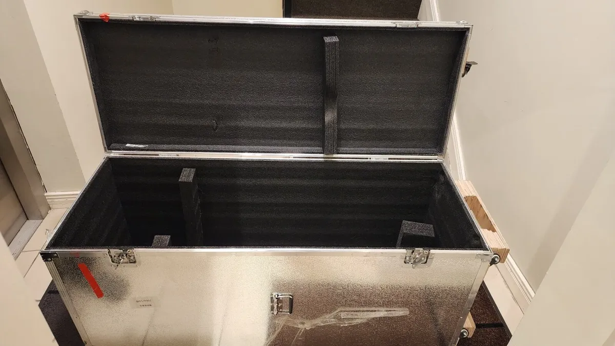 Heavy Duty Equipment Box Large Flight Case / Road - Image 4