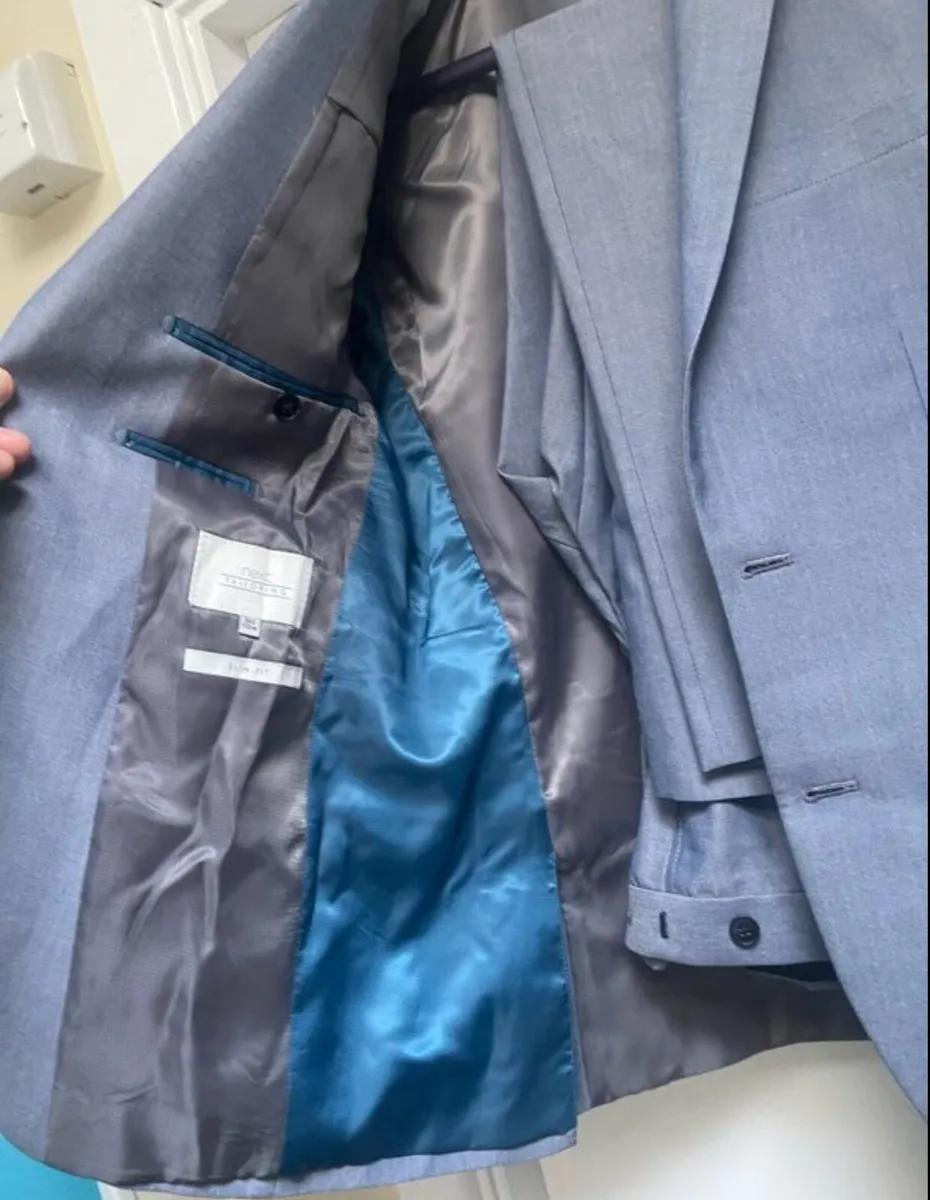 Suit - Image 4