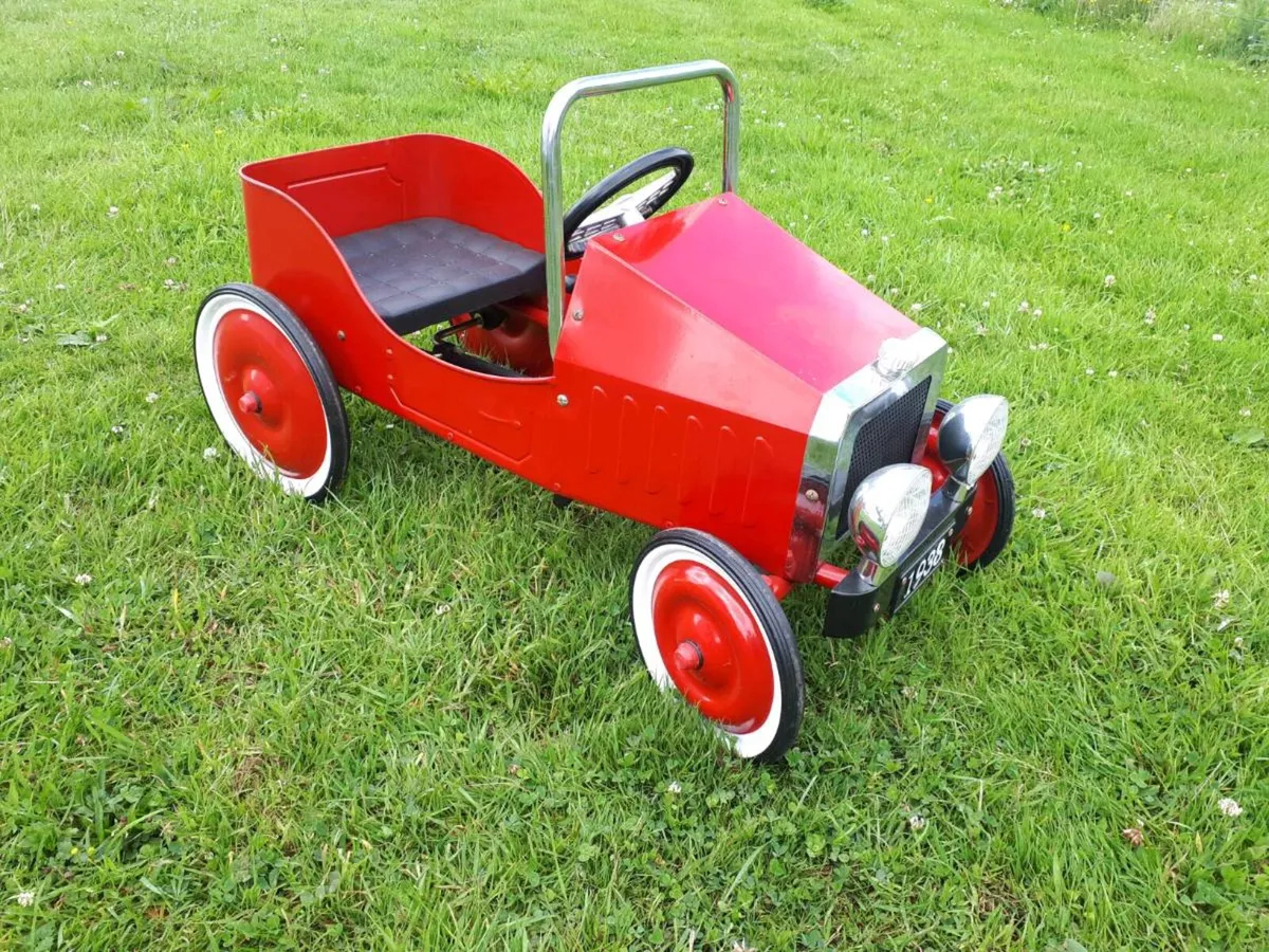 Classic Pedal Car - Image 2