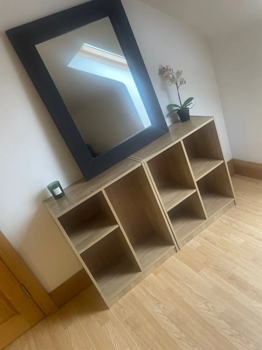 2 units and miroor - Image 1