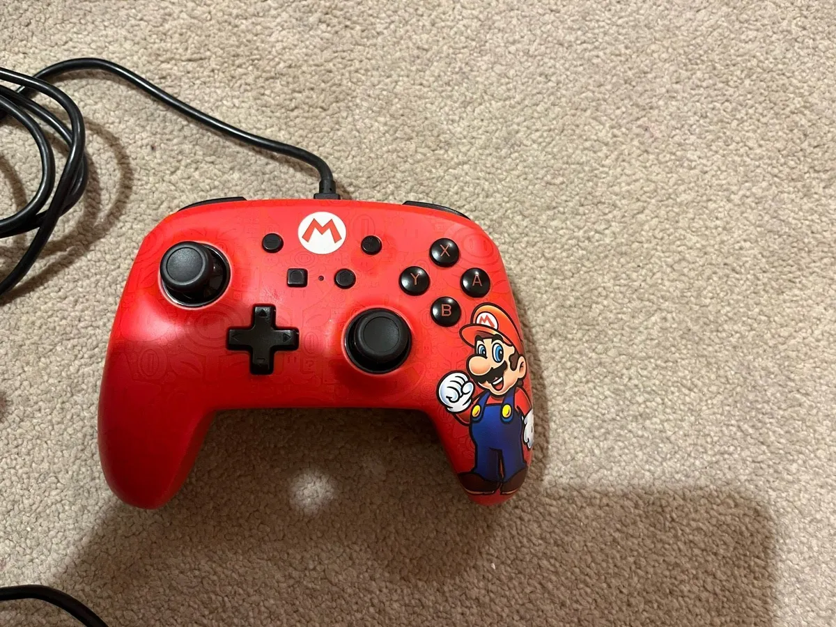 Nintendo Switch Games, Carry Case and Controller - Image 3