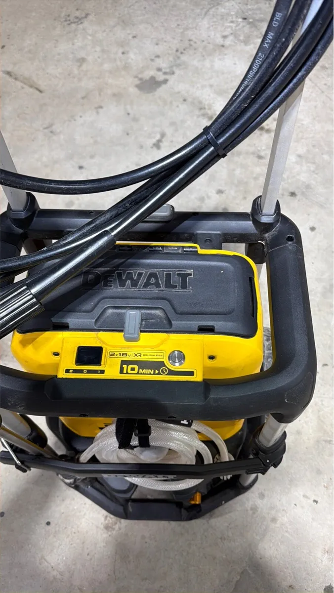 Cordless dewalt DCMPW 1600 twin 18 VXR pressure - Image 3