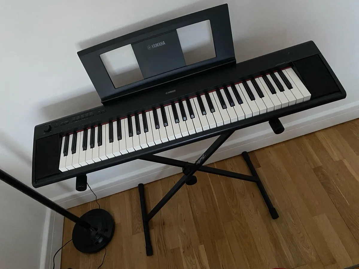 Yamaha Electric Piano - Image 1