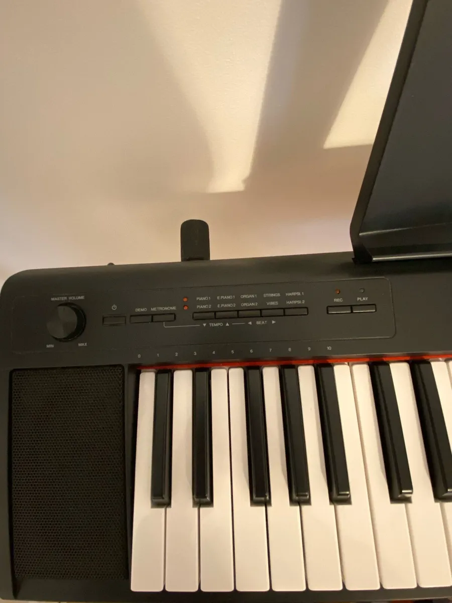 Yamaha Electric Piano - Image 4