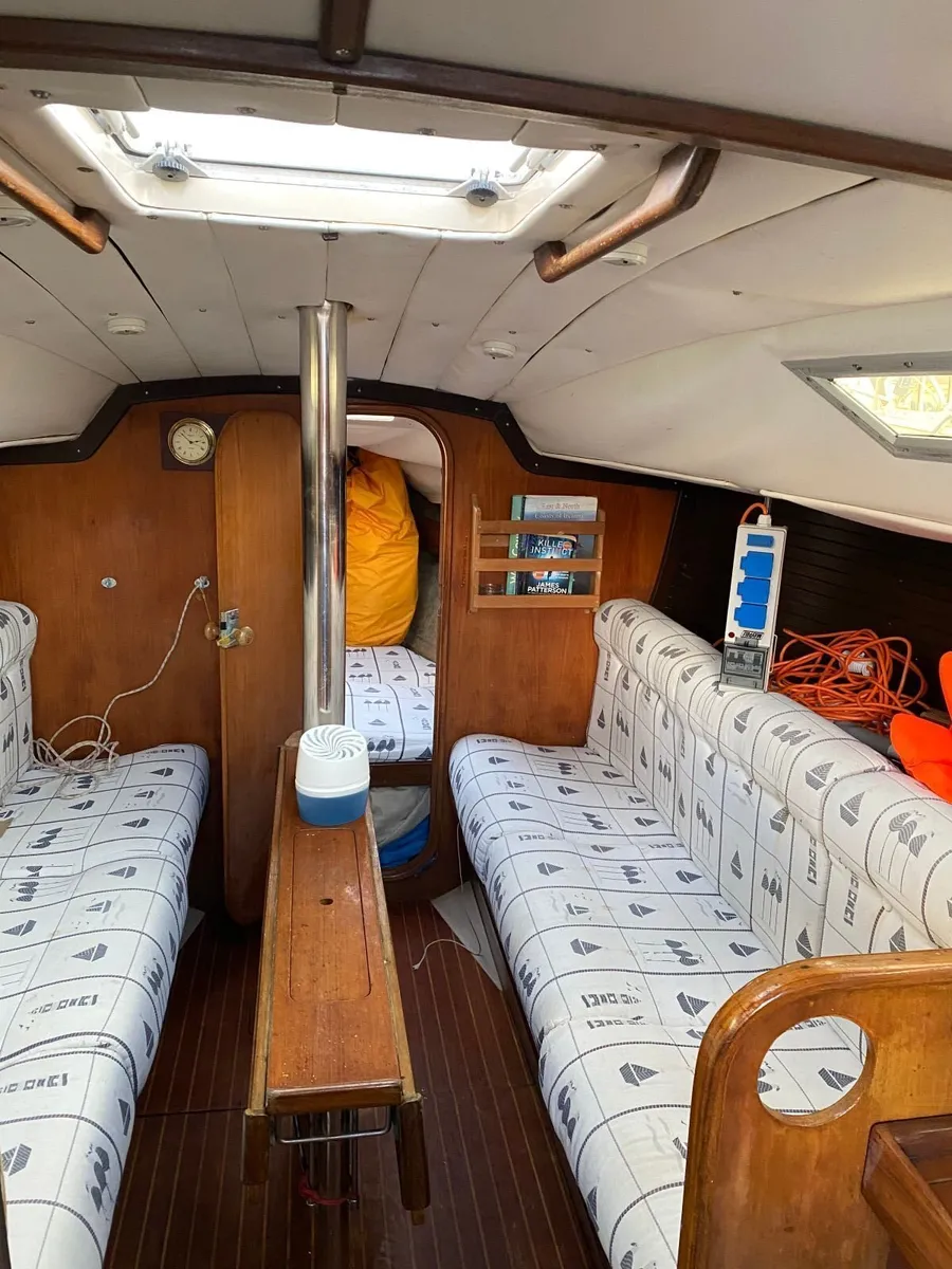 Beneteau First 32 Sailboat - Image 4