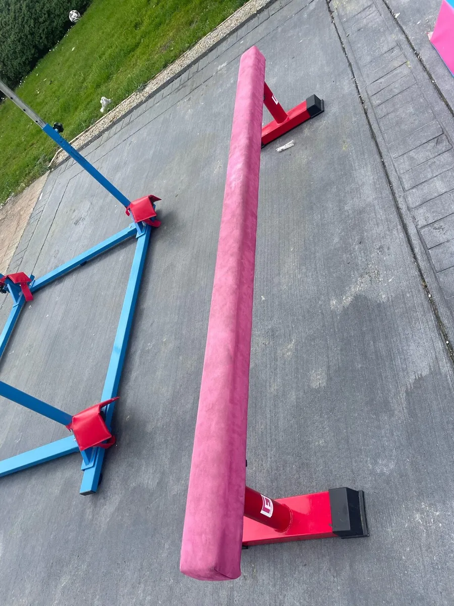 Gymnastics beam - Image 2