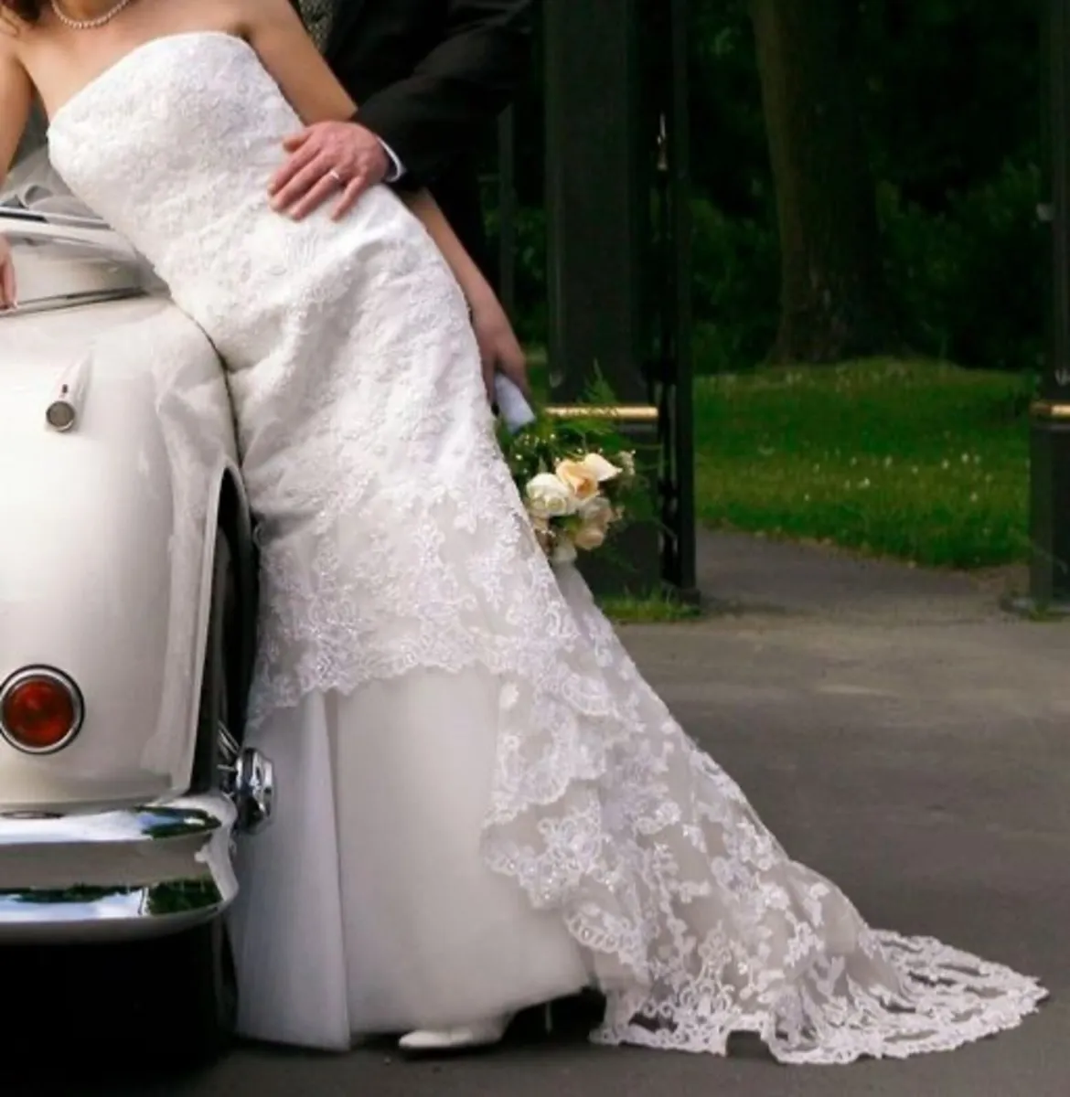 Beautiful Embellished Wedding Dress: Size 10 - Image 1