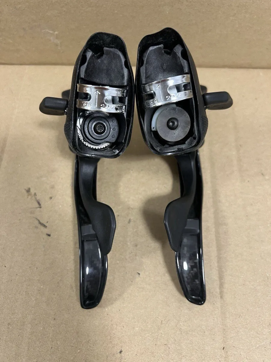 Campagnolo Record 12 Speed Road Groupset Rim Brake - Image 4