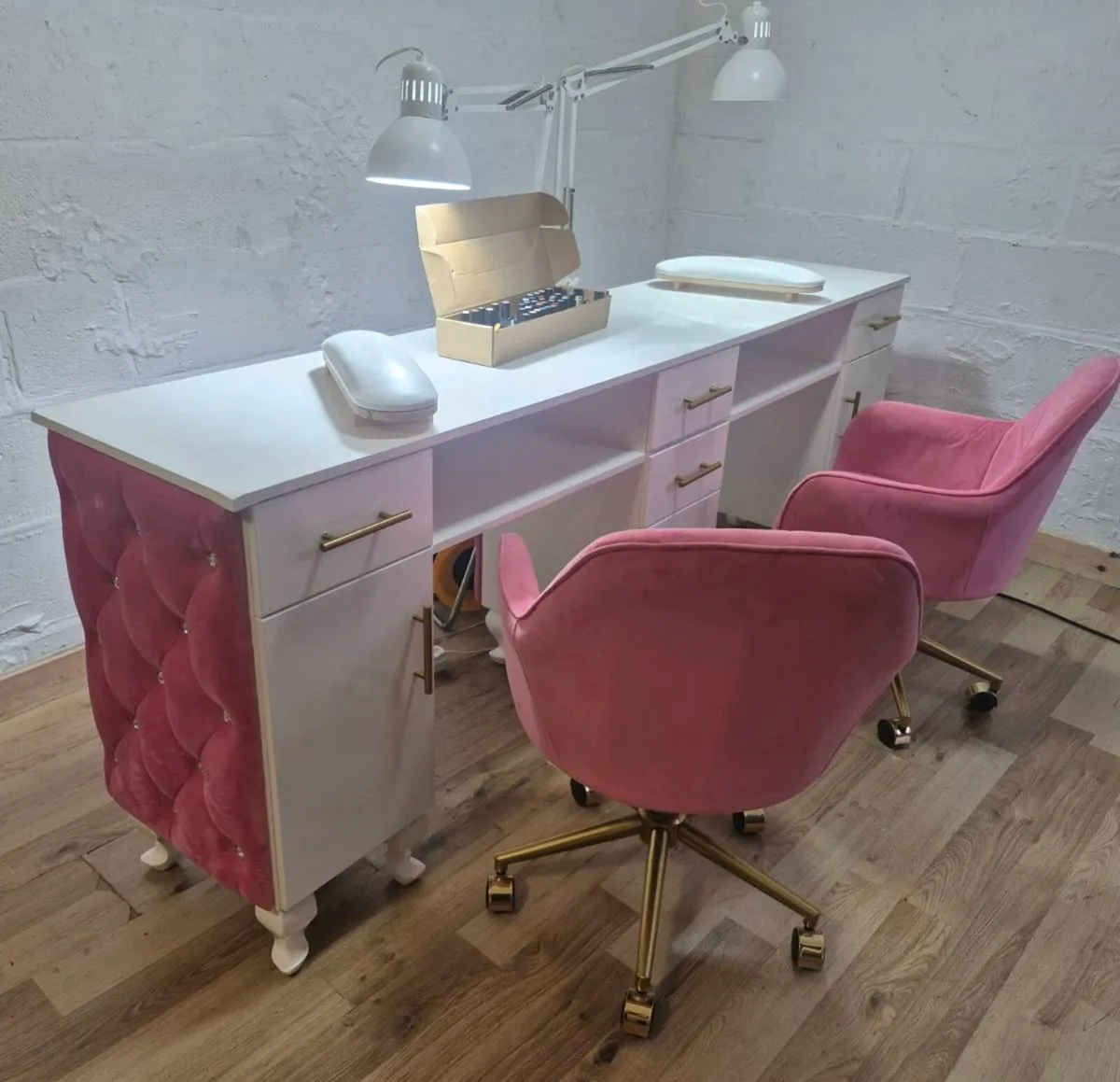 Nail Technician Set up ,Dublin Delivery - Image 1