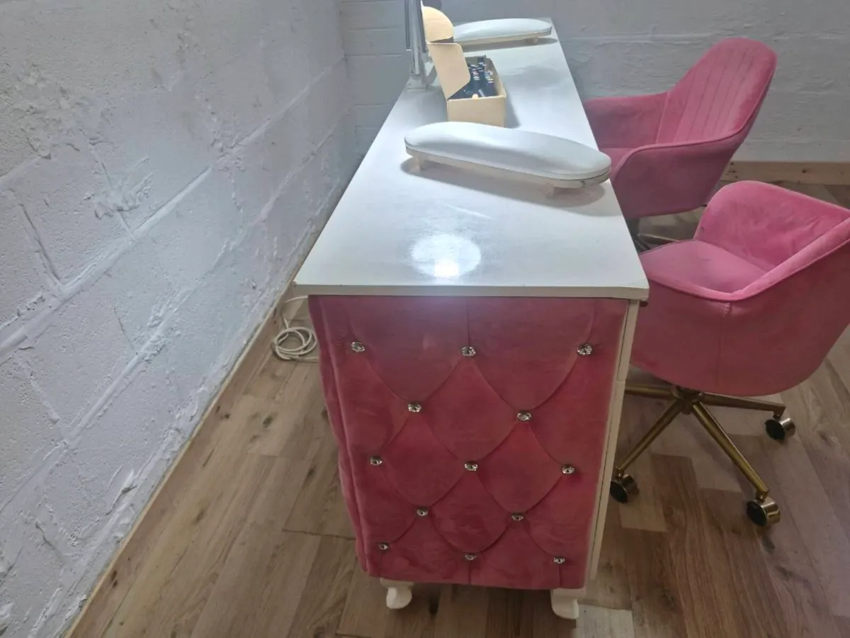 Nail Technician Set up ,Dublin Delivery - Image 2